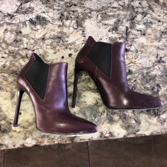 Saint Laurent Ela Ankle boot in aubergine - Picture 1 of 8